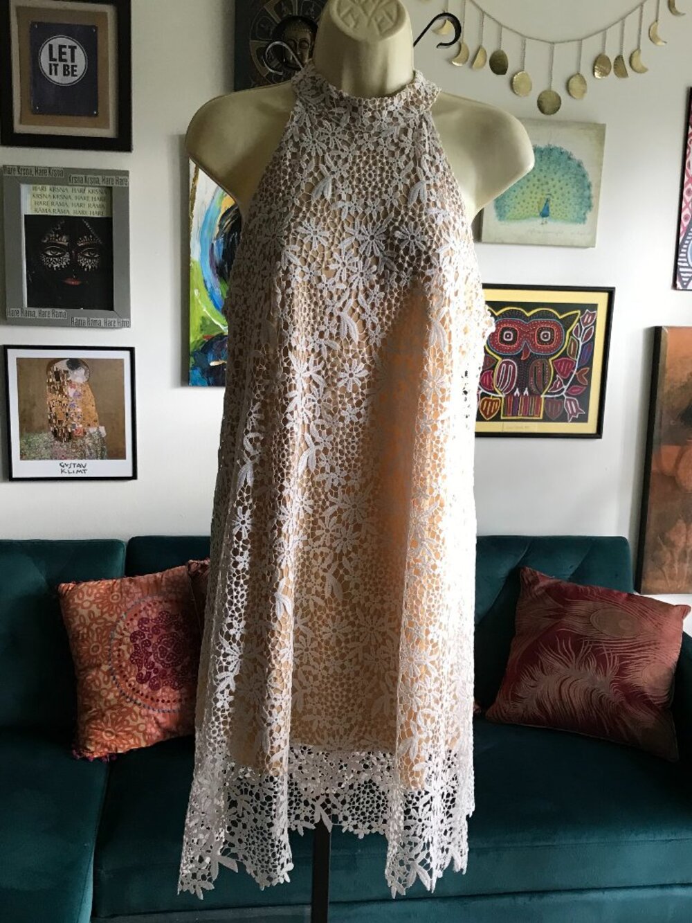 LILY RAIN size M White Lace Halter Neck Floral Crochet Lace Dress Nude Lining